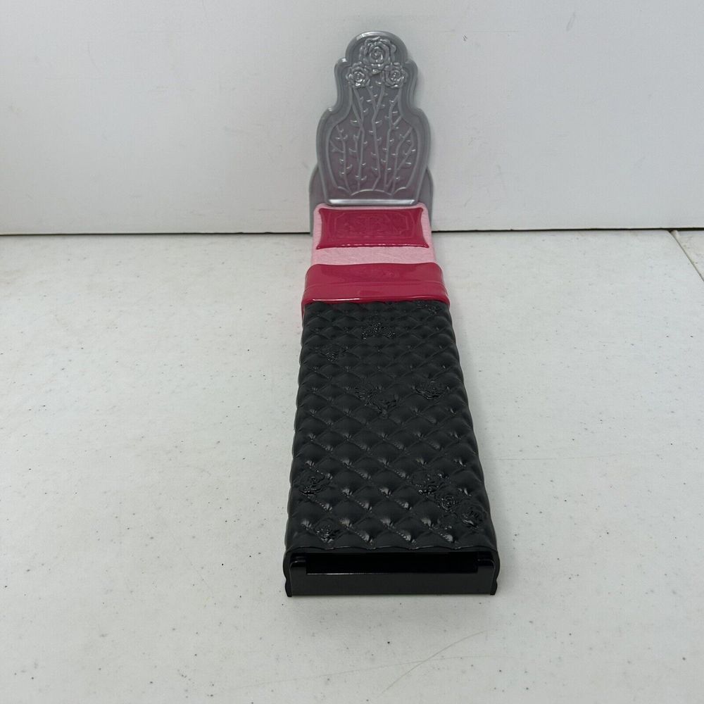 Barbie Doll Pink Gray Black Briar Beauty Thronecoming Bed Furniture Missing Leg